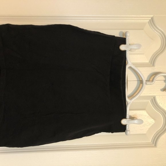 Simple Black Skirt - Picture 3 of 3